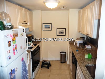 Allston/brighton Border 2 Beds 1.5 Baths Boston - $3,610