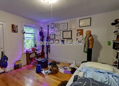 Cambridge 2 Bed, 1 Bath Unit  Central Square/cambridgeport - $3,300