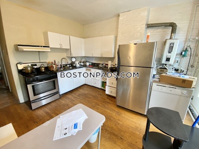 Northeastern/symphony 2 Bed, 1 Bath Unit Boston - $4,000