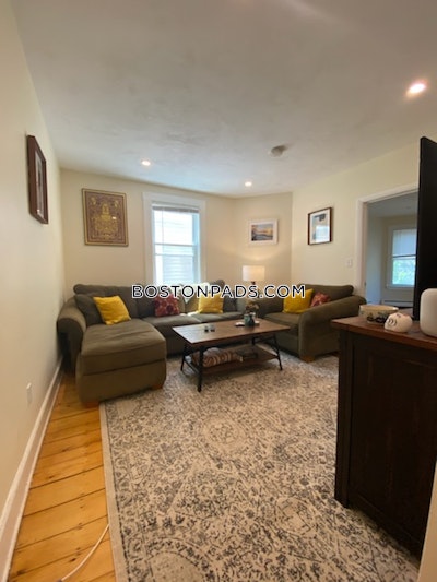 Cambridge 3 Beds 1 Bath  Central Square/cambridgeport - $3,950 50% Fee