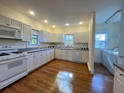 Somerville 5 Beds 2 Baths  Tufts - $6,500