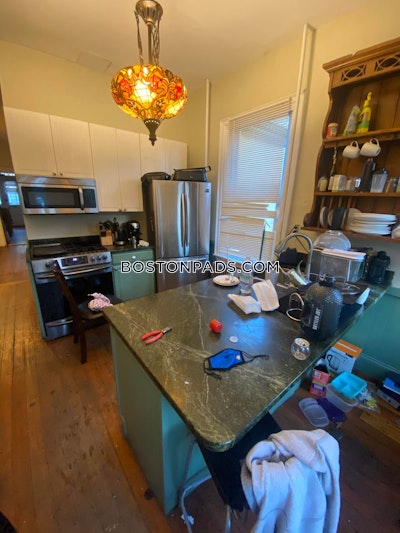 Mission Hill 8 Beds 2.5 Baths Mission Hill Boston - $14,000