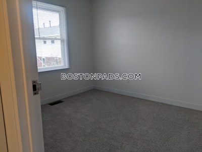 Roslindale Apartment for rent 3 Bedrooms 1 Bath Boston - $3,424