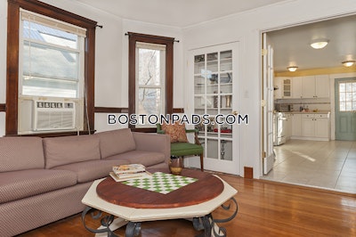 Cambridge 2 Beds 1.5 Baths  Mt. Auburn/brattle/ Fresh Pond - $3,000 No Fee