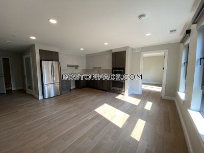 Somerville 2 Bed 2 Bath + Den!  Spring Hill - $3,350 No Fee